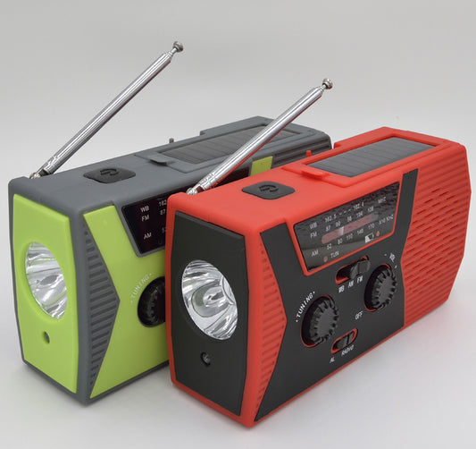 Compact Disaster-Ready AM/FM Radio