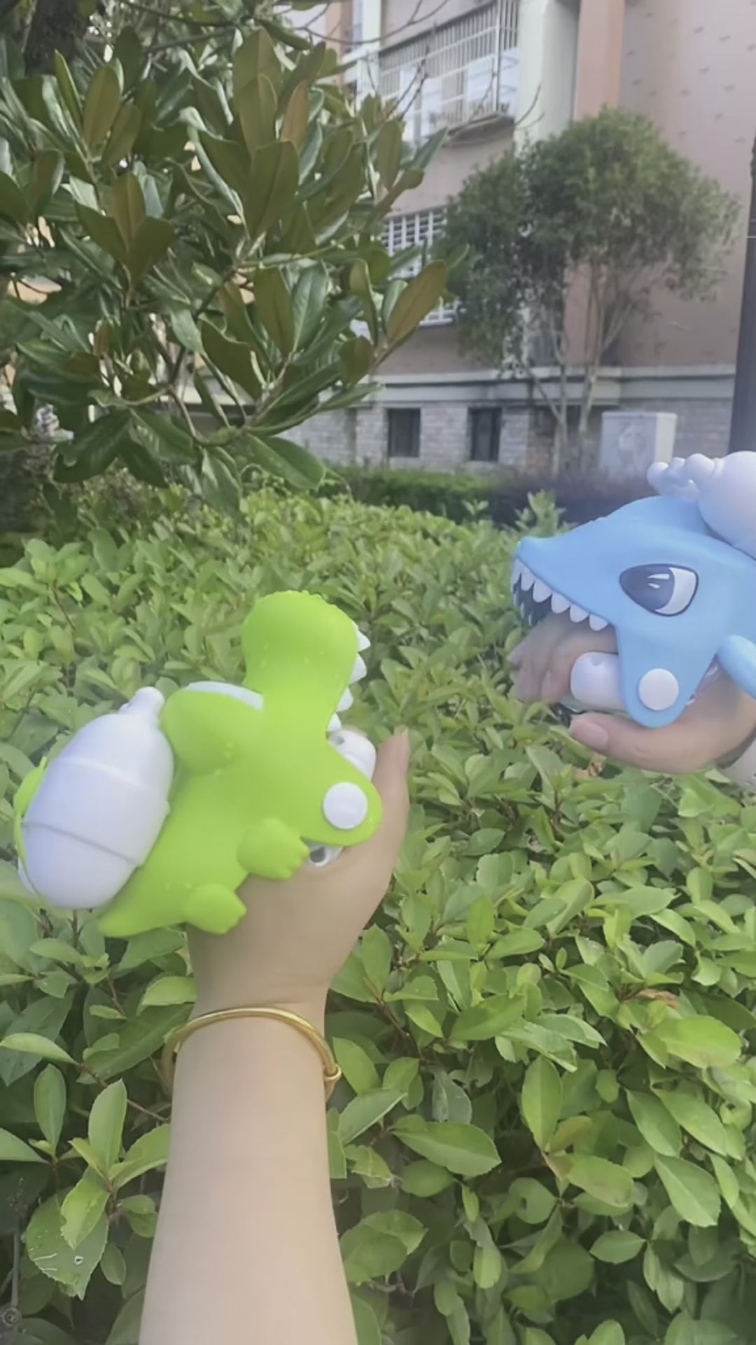 Chomp & Splash Animal Water Blaster