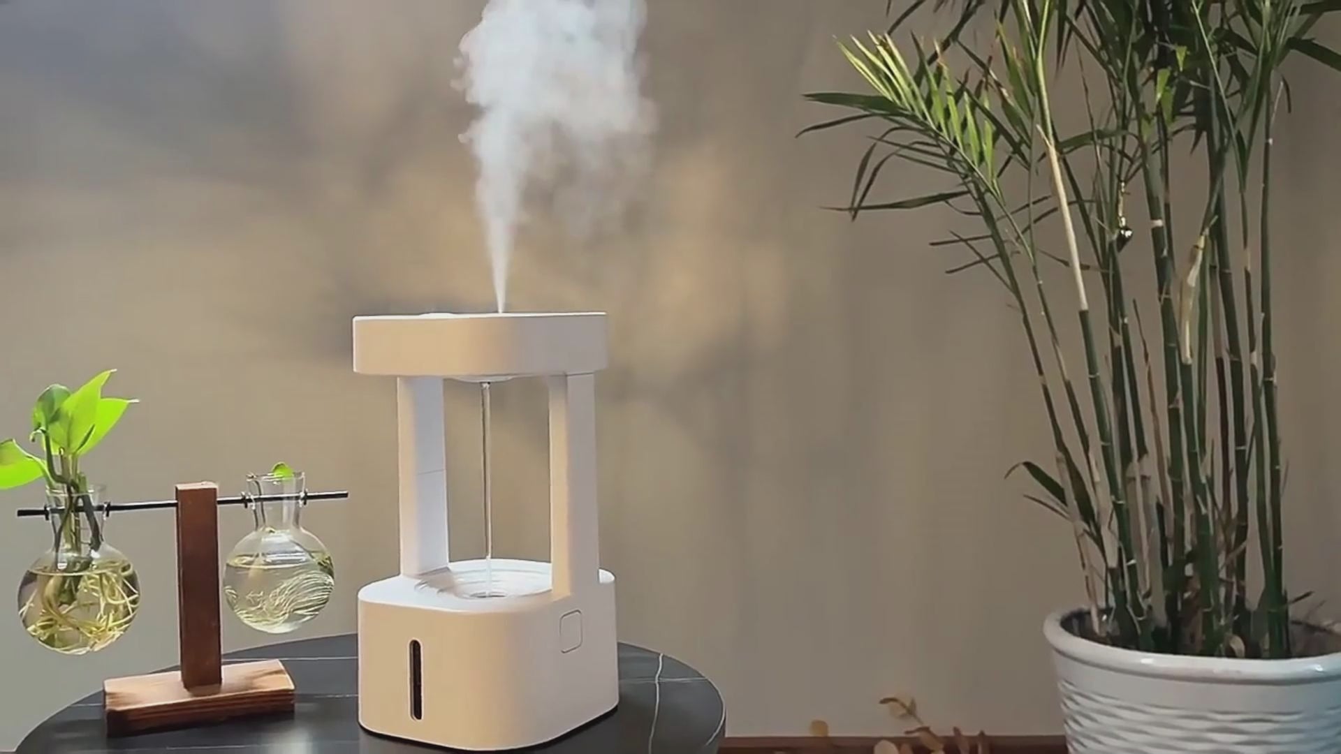 Anti-Gravity Water Drop Humidifier