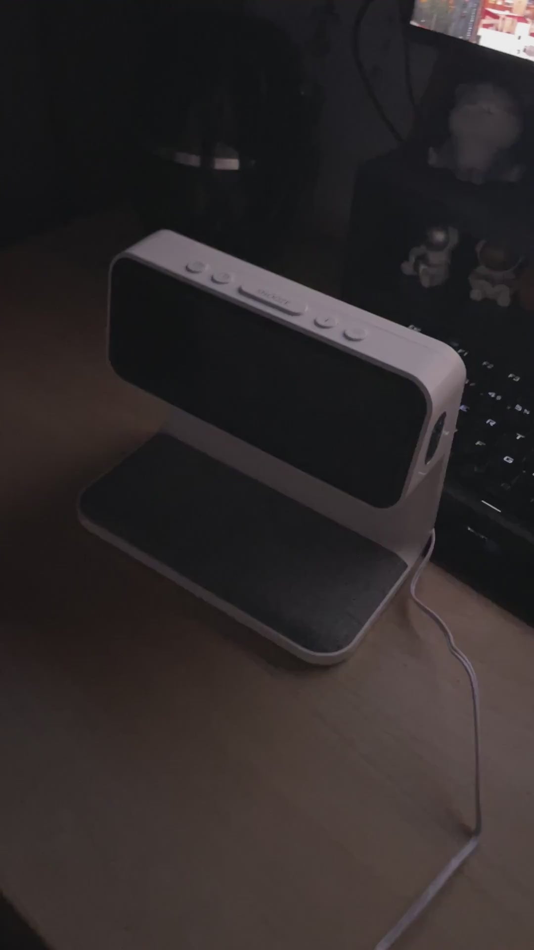 Desk Clock Charging Station